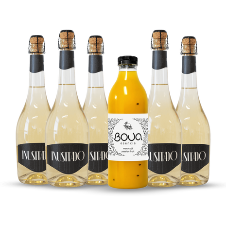 Garrafa de preparado para sangria BOUA Esencia Maracujá, com garrafas de espumante INUSITADO.