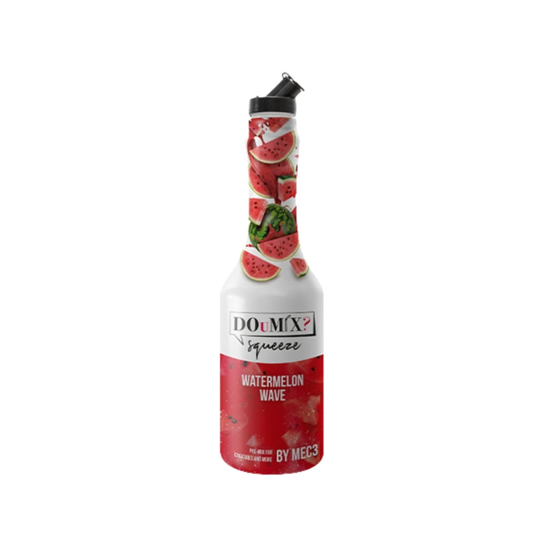Garrafa de preparado DOuMIX? Watermelon Wave (sabor a melancia), com tampa doseadora preta.